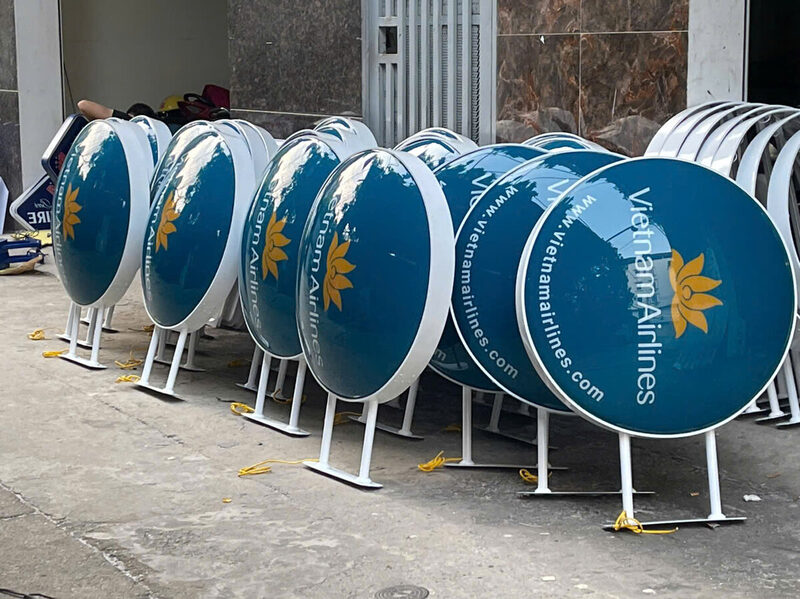 Chữ / Logo hút nổi